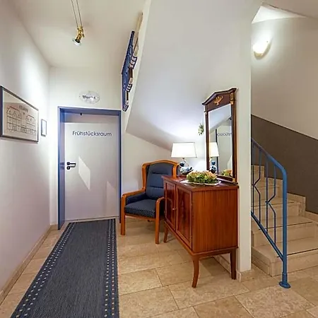 Hotel Ingeborg 3*