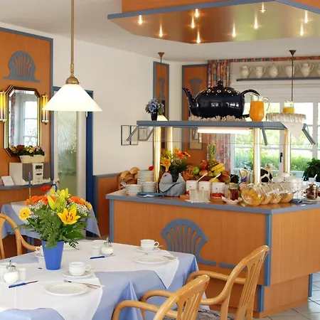 Hotel Ingeborg Waren (Mueritz)